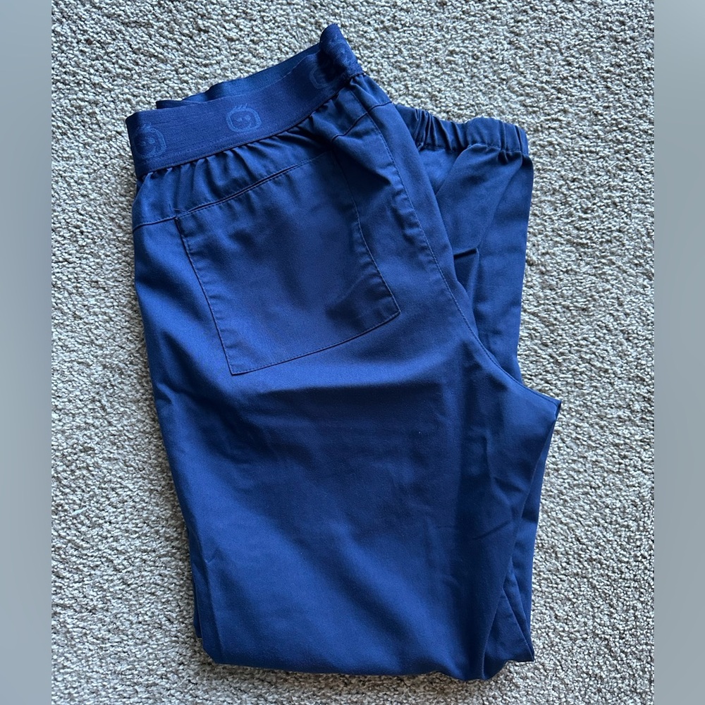 Wonderwink scrub set